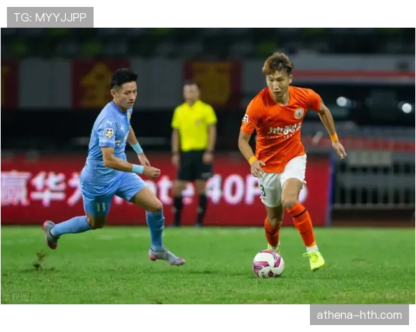 J1联赛转会动态：新援助阵激发潜力，老将离队促球队重塑竞争力