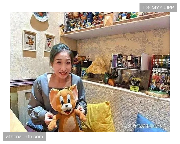 刘诗雯生活照接地气，冠军脸拎菜袋我笑喷了